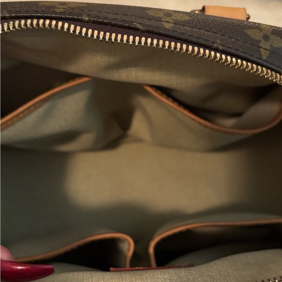 Louis Vuitton Trouville Monogram handbag - Picture 8 of 16